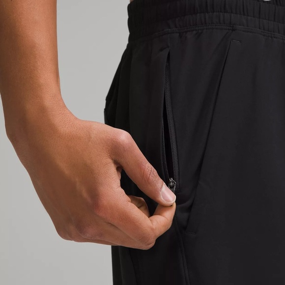 LULULEMON Pace Breaker Linerless Short 7” - Picture 3 of 7